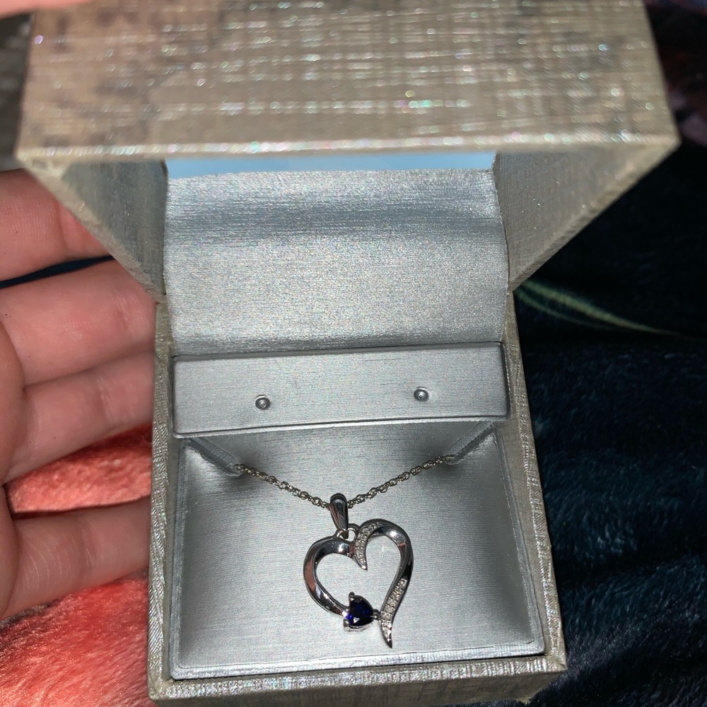 ZALES silver heart necklace